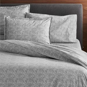 Crate & Barrel Ellio Organic Cotton Qu Duvet Cover